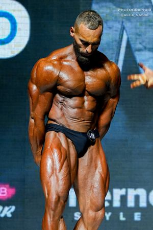 CLASSIC PHYSIQUE +178